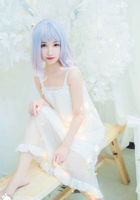春潮烂漫海潮红